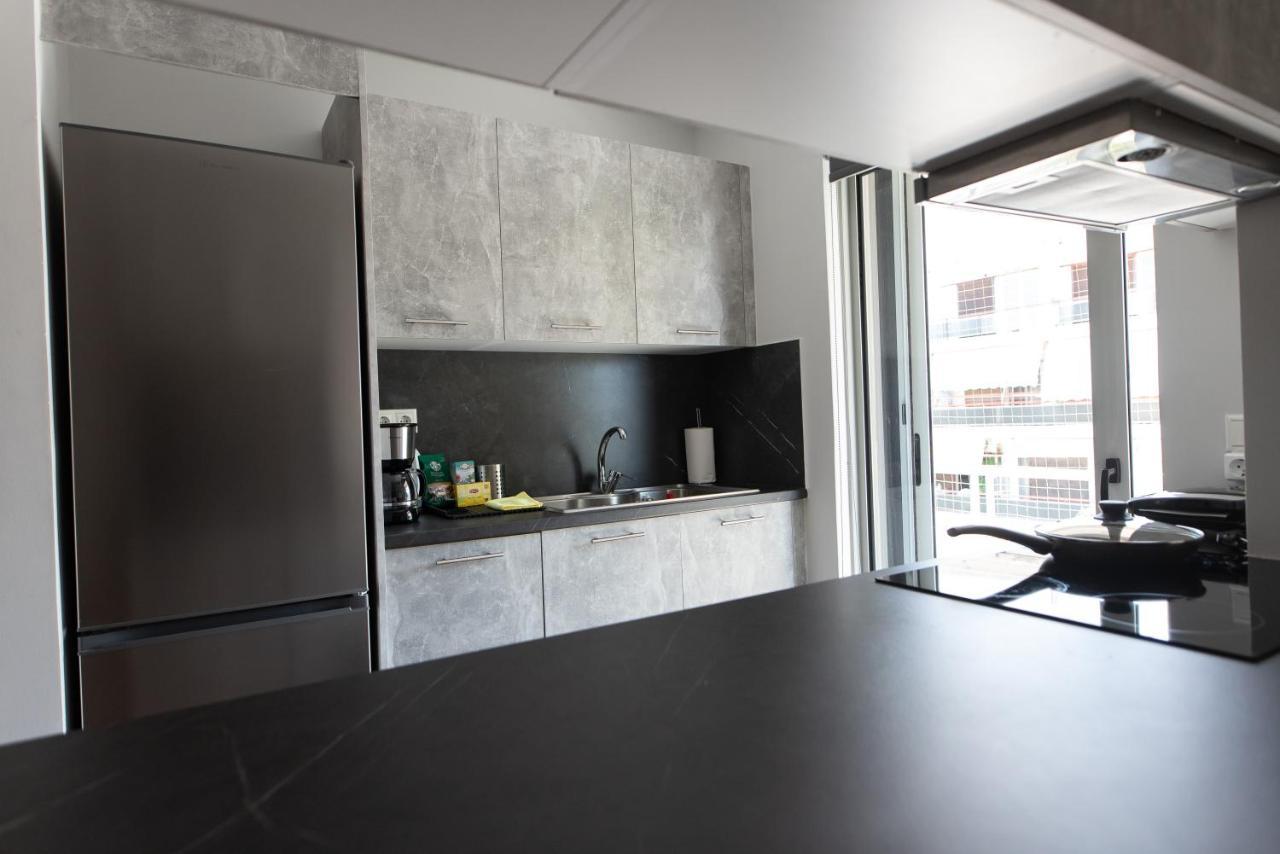 אתונה Sea View Apartment In Alimos Region מראה חיצוני תמונה
